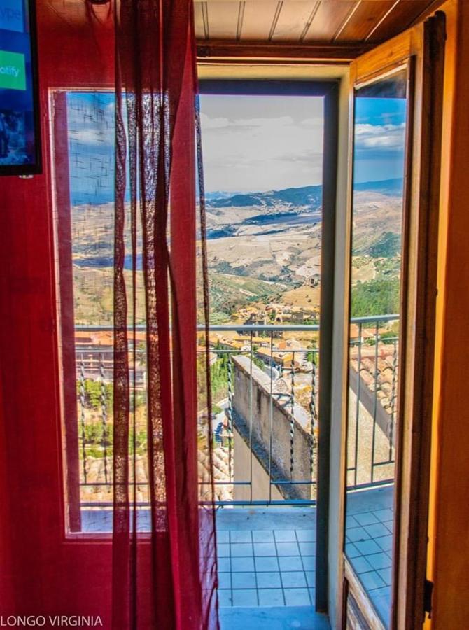 B&B Al Centro Storico Troina エクステリア 写真