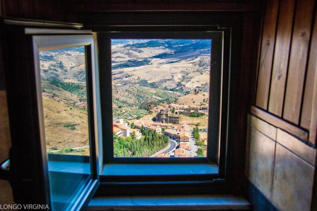 B&B Al Centro Storico Troina エクステリア 写真